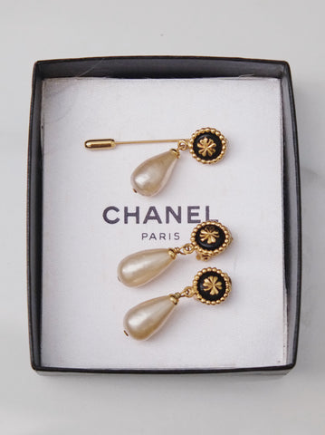 CHANEL clover with pearl drops earrings and pin (vintage)